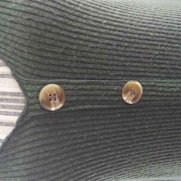 $8 or 3 for 15 dress/tunic olive green - Picture 2 of 9